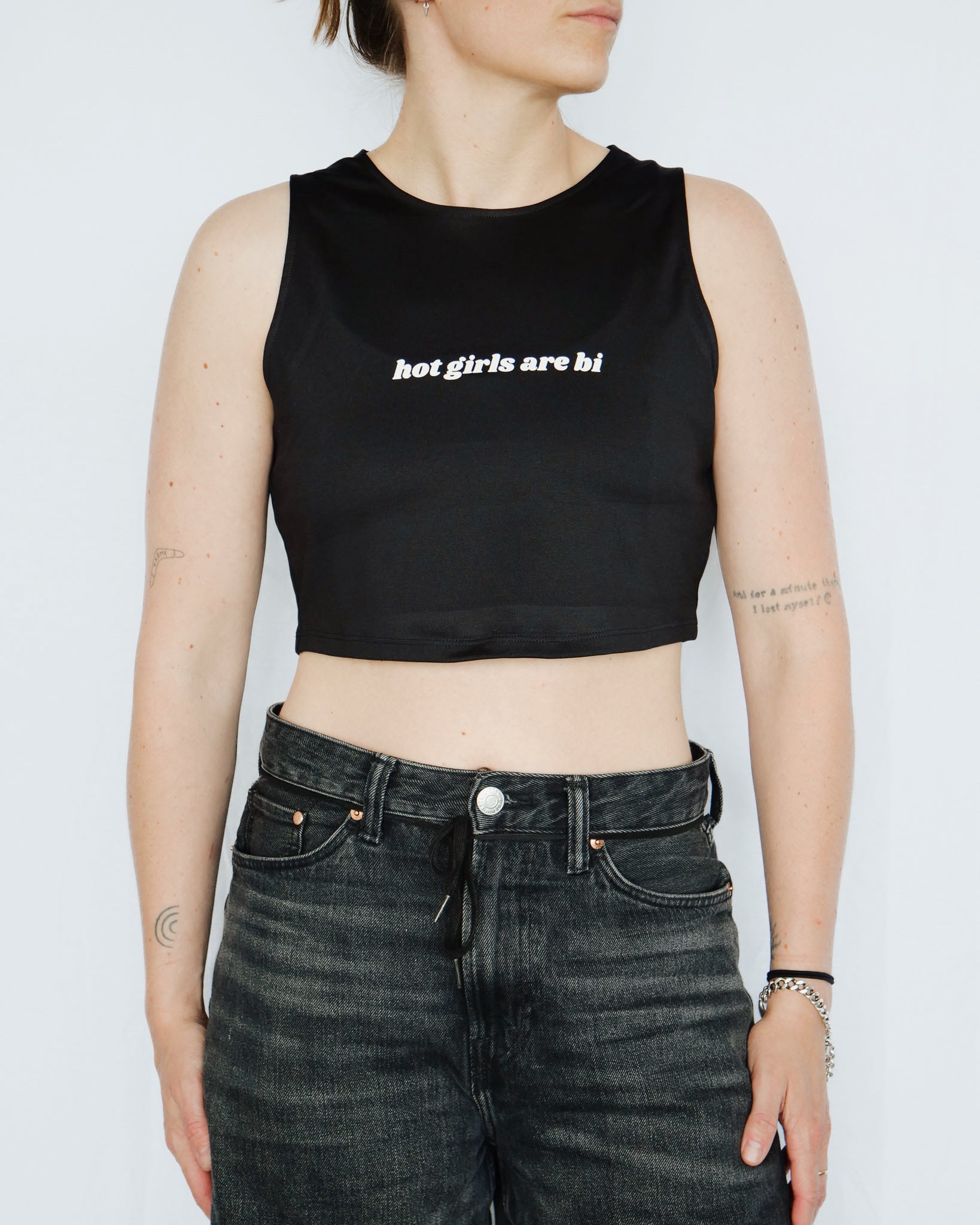 HOT GIRLS ARE BI - M