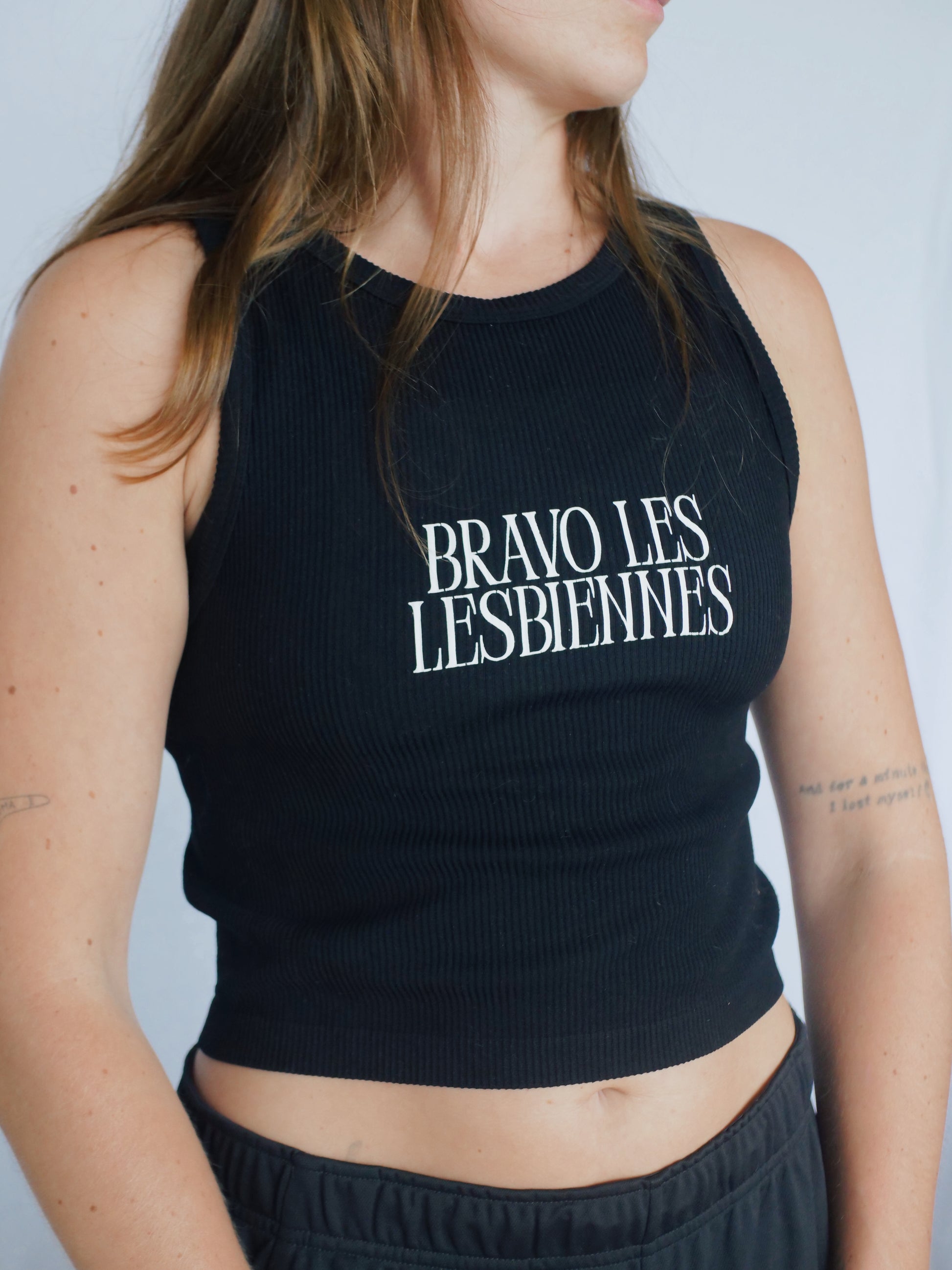 BRAVO LES LESBIENNES - M