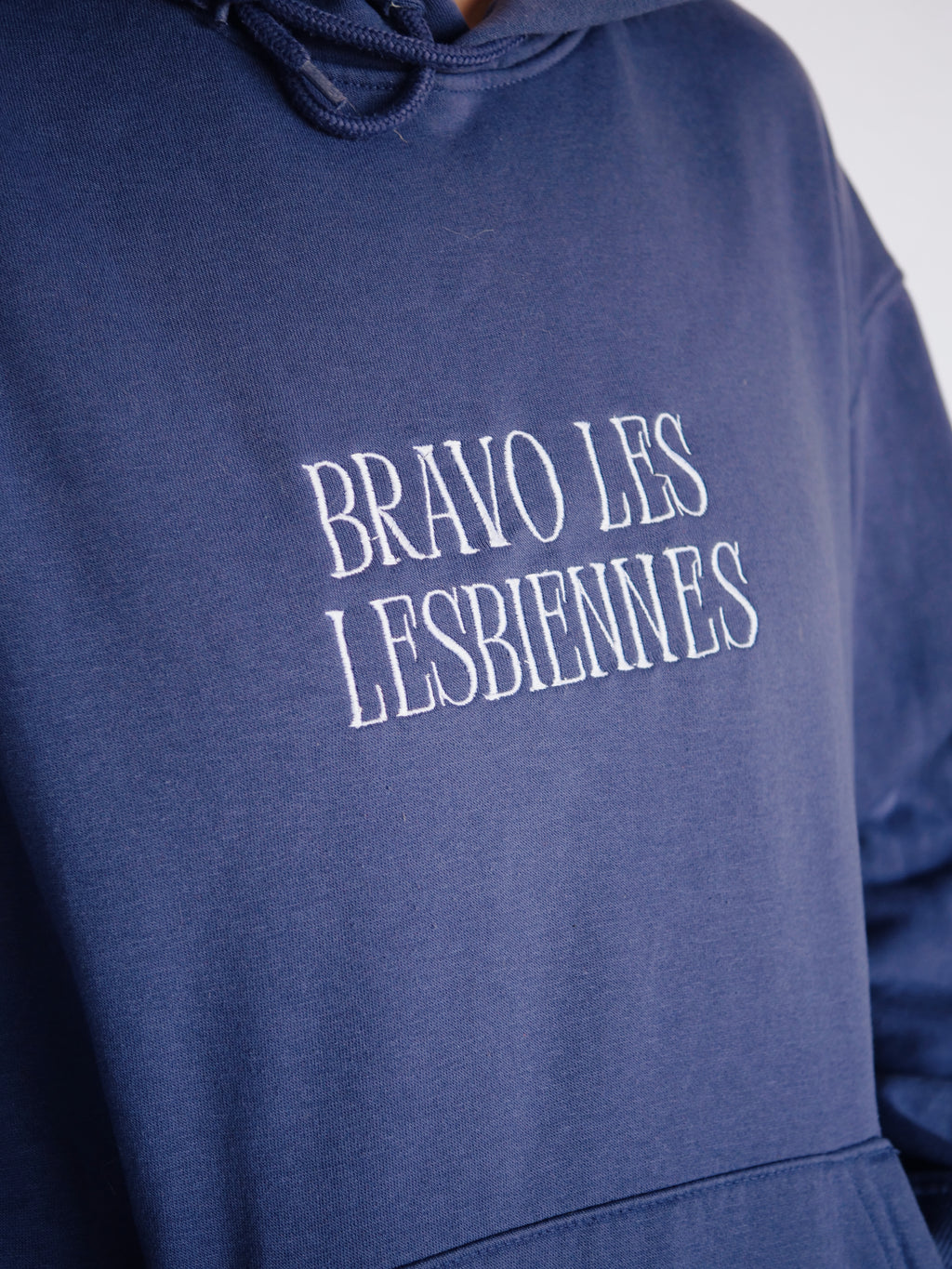 BRAVO LES LESBIENNES - M