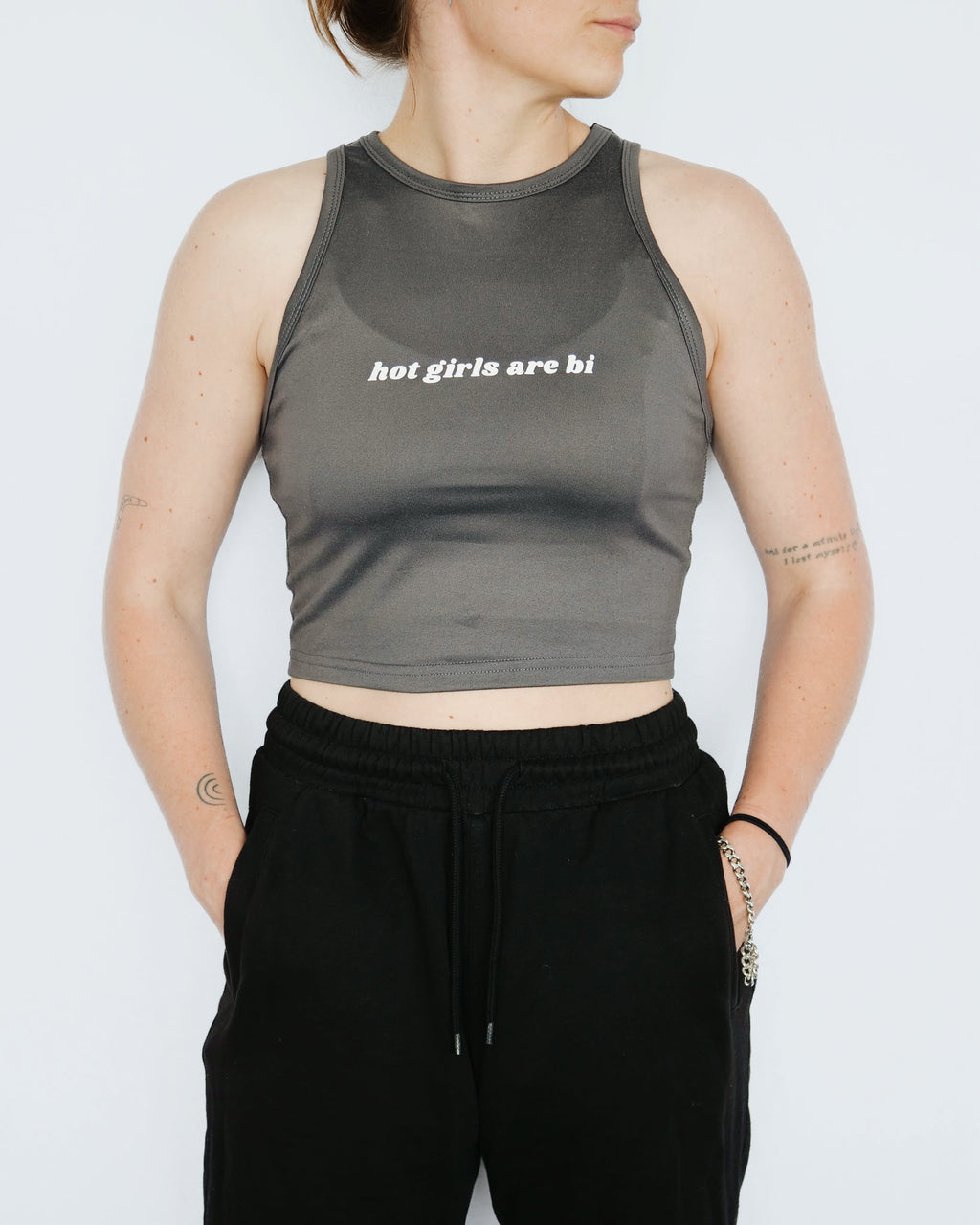 HOT GIRLS ARE BI - M