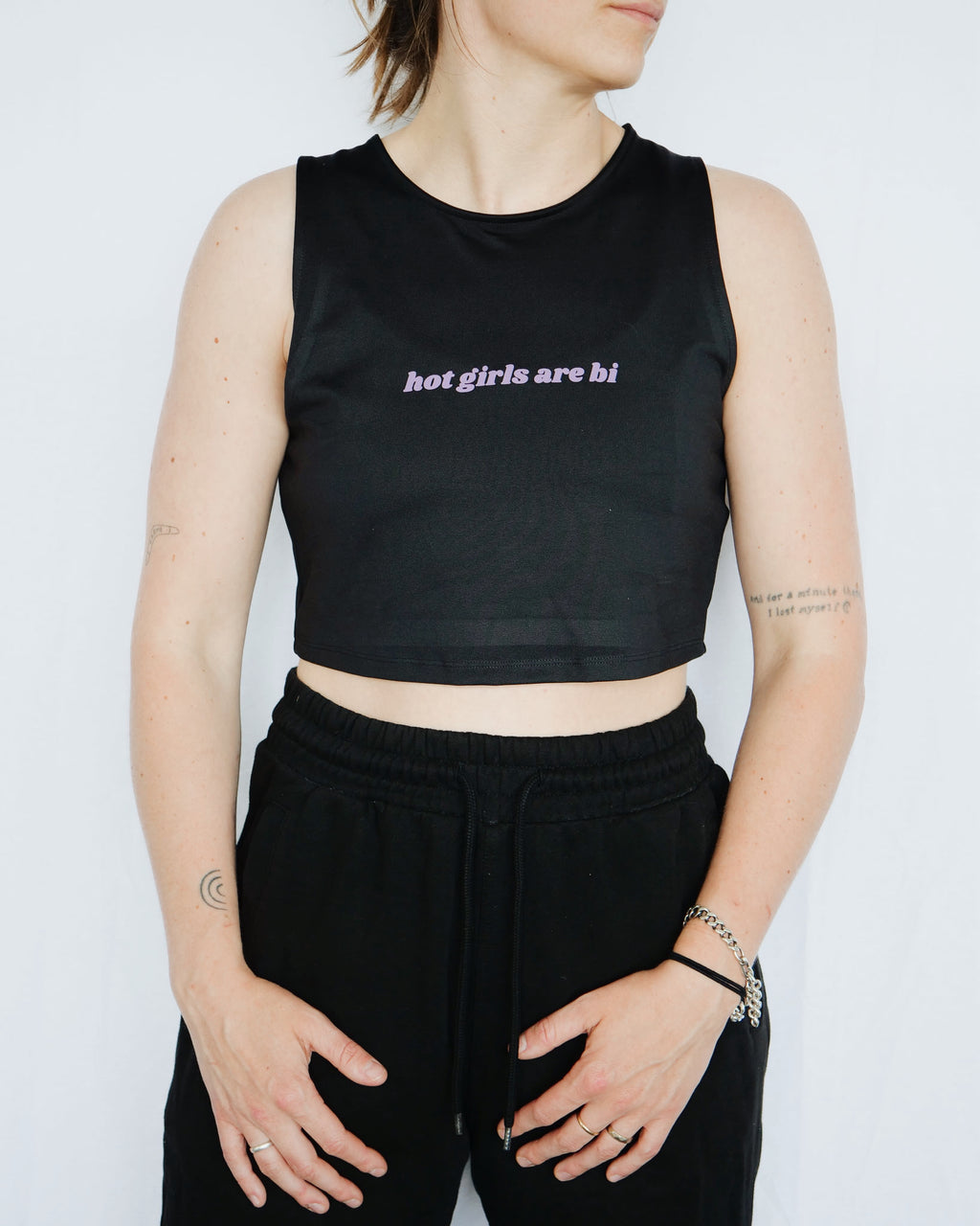 HOT GIRLS ARE BI - M